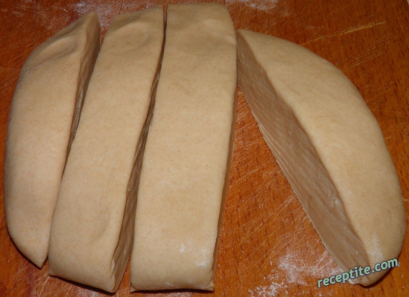 Снимки към Buuz, Bansh, Khuushuur, три вида монголски пелмени