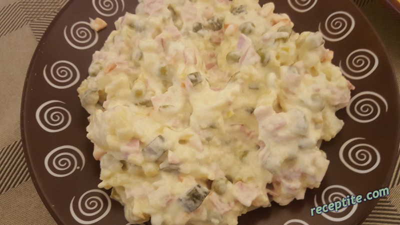 Снимки към Почти руска салата