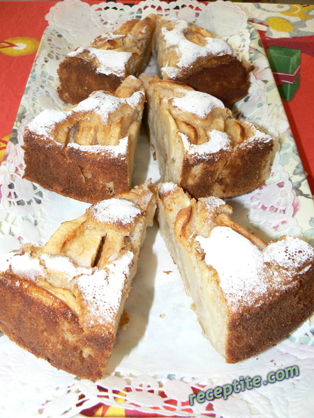 Снимки към Ябълков пирог със закваска