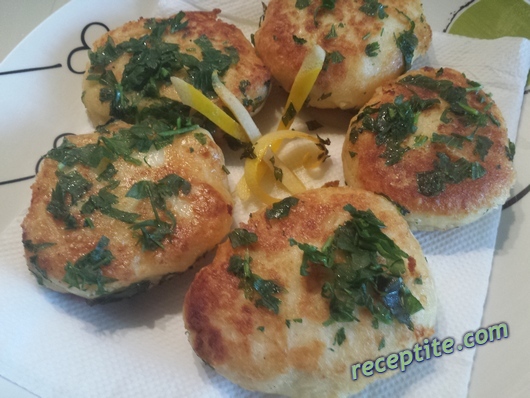 Снимки към Кюфтета от извара с лимонов вкус