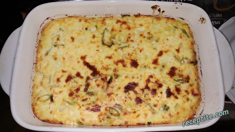 Снимки към Огретен с картофи и сирене