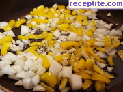 снимка 1 към рецепта Кюфтета с картофи и доматено пюре