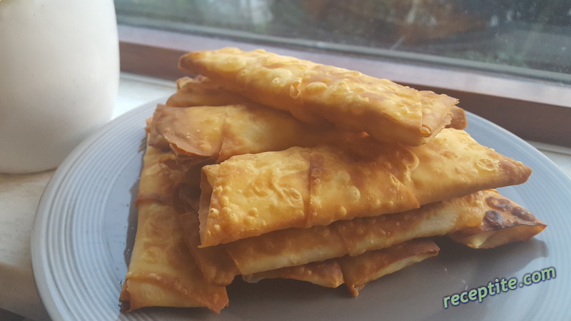 Снимки към Пържени пурички (банички)