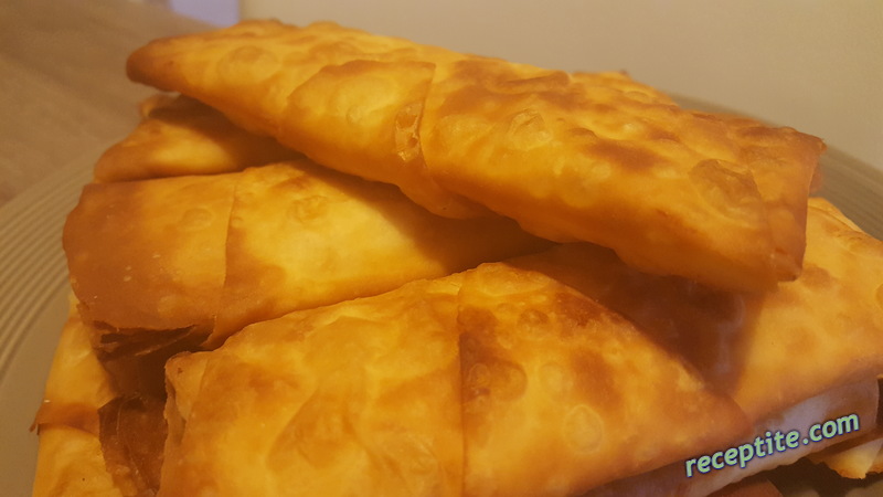 Снимки към Пържени пурички (банички)