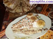 снимка 4 към рецепта Бисквитена торта с два вида крем и банани