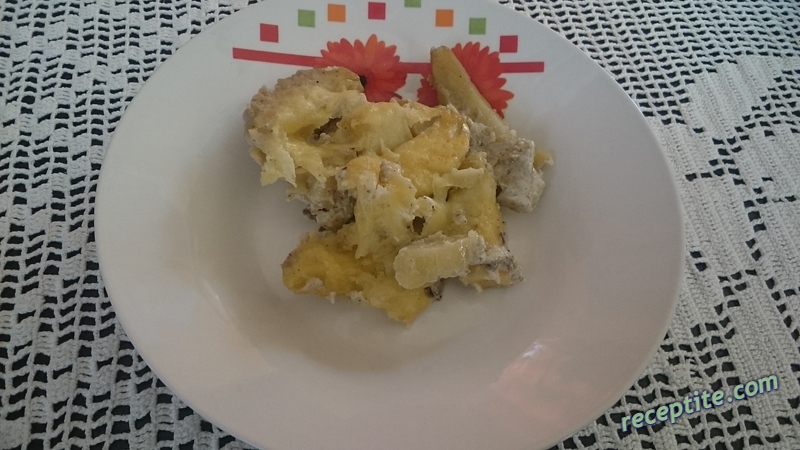 Снимки към Сърдити картофи с пилешко, гъби и сметана