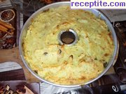 снимка 2 към рецепта Картофен кекс с гъби и маслини