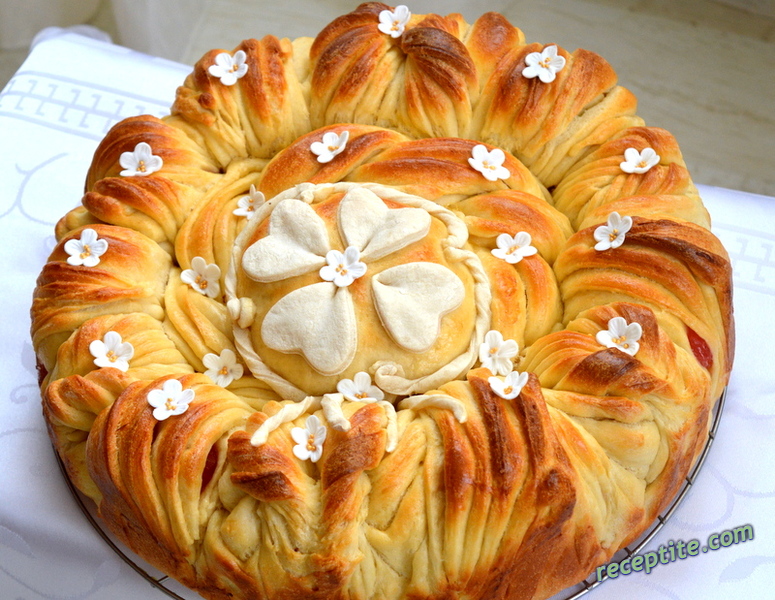Снимки към Питка с прясно мляко