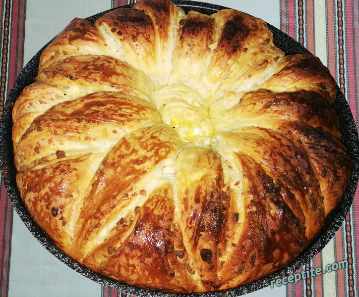 Снимки към Масленица на конци със сирене