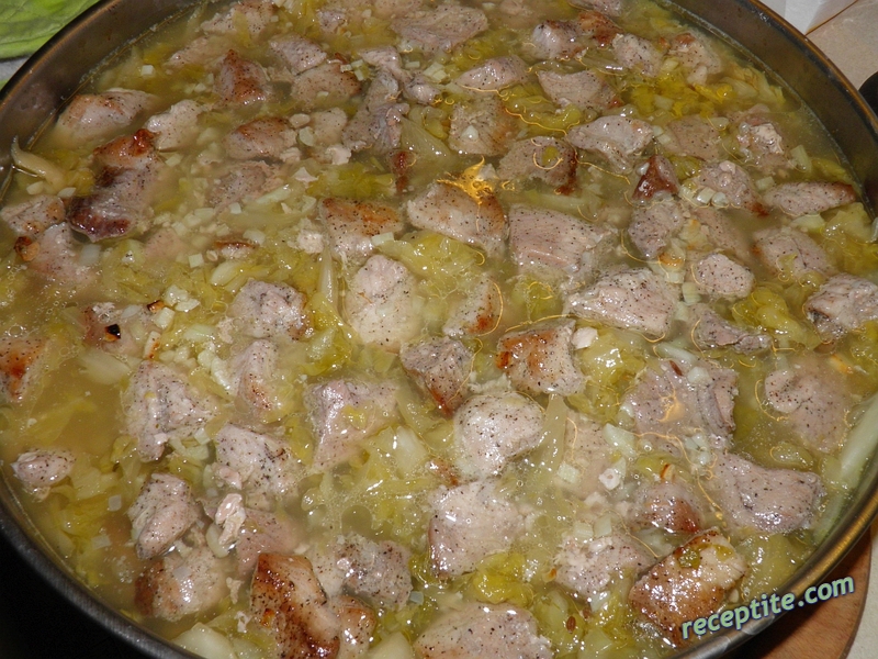 Снимки към Свинско с кисело зеле по Баварски