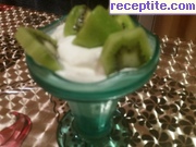 снимка 3 към рецепта Крем със сметана, киви и други плодове