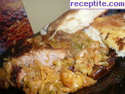 снимка 5 към рецепта Кисело зеле със свинско в гювеч