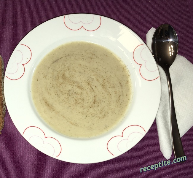 Снимки към Крем-супа от картофи и гъби