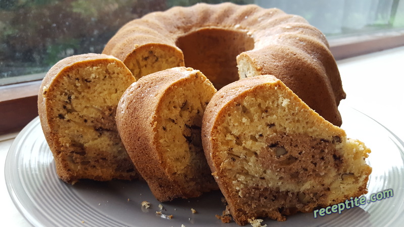 Снимки към Кекс с прясно мляко и какао