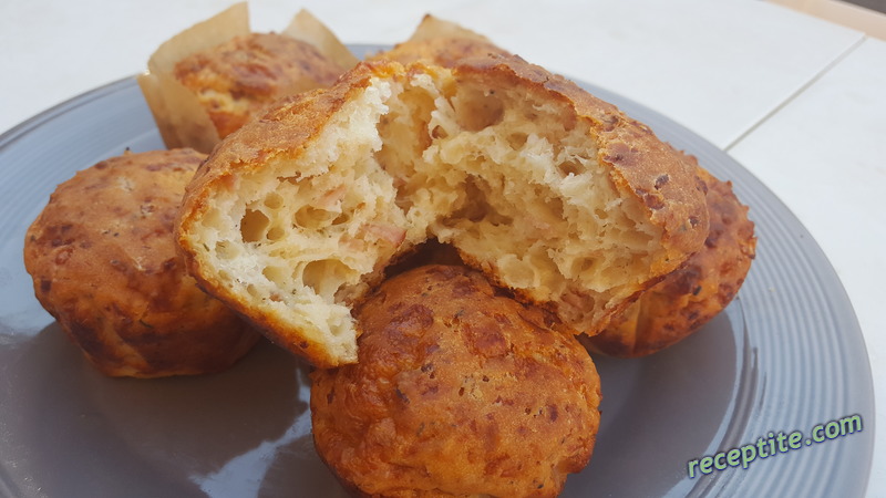 Снимки към Кашкавалки със салам без месене