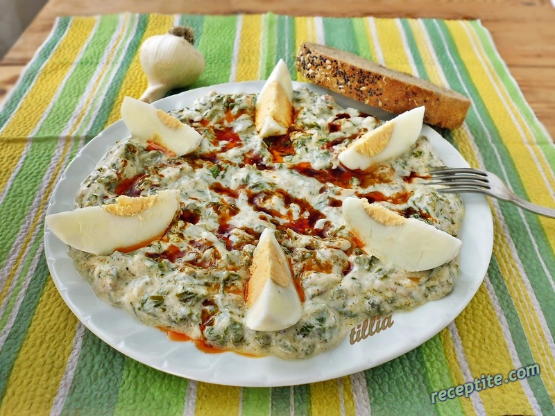 Снимки към Лобода (лапад, коприва, спанак) с кисело мляко