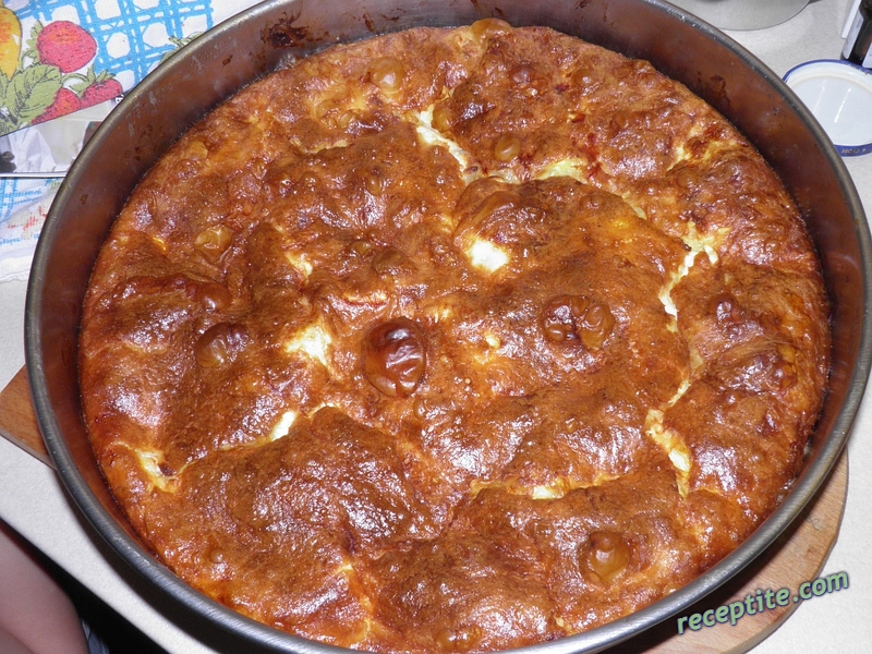 Снимки към Баница с изцедено кисело мляко