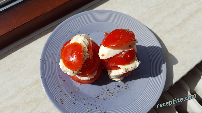 Снимки към Салата Капрезе