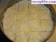 снимка 3 към рецепта Баница с изцедено кисело мляко
