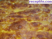 снимка 2 към рецепта Баница със сирене и майонеза