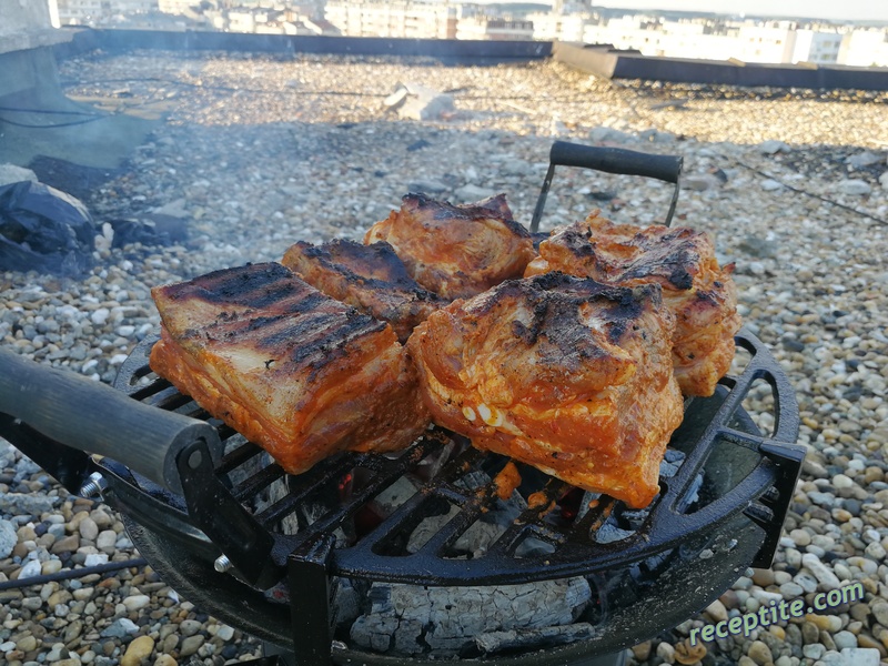 Снимки към Крехки и сочни BBQ ребърца