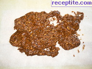 снимка 8 към рецепта Шоколадов сладкиш с лешникова пралина