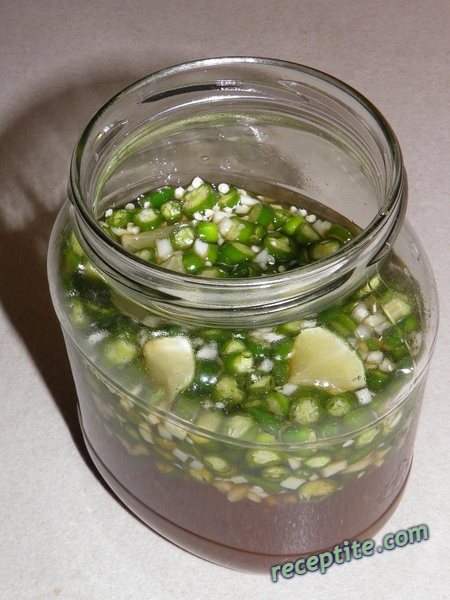 Снимки към Тайландски лют сос Nam Pla Prik