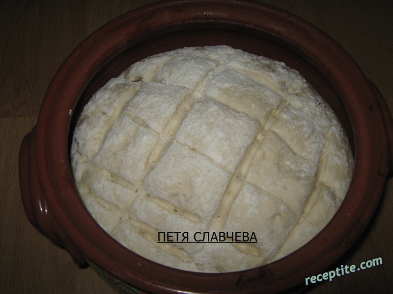 Снимки към Селска питка в гювеч