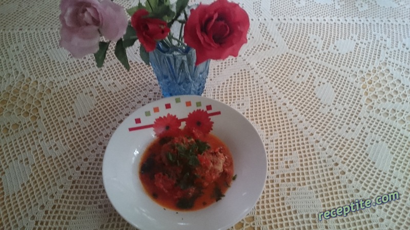 Снимки към Арабски мини кюфтенца с домати и пиперки