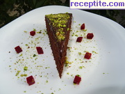 снимка 1 към рецепта Сладкиш с червено цвекло и шоколад