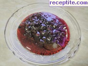 снимка 1 към рецепта Сладко от червени боровинки с червено вино