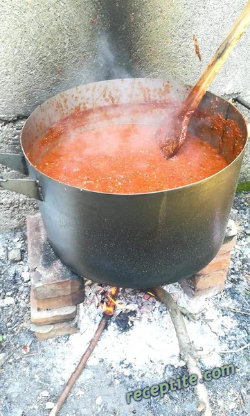 Снимки към Лютеница Пеполина