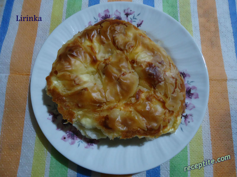 Снимки към Солена вита баница