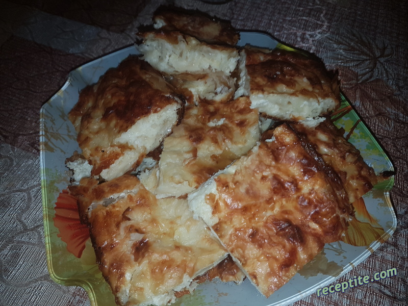 Снимки към Баница с нагънати кори