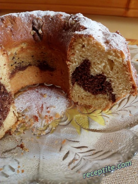 Снимки към Кекс с какао и орехи
