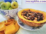 снимка 4 към рецепта Пълнена тиква с плодове и орехи