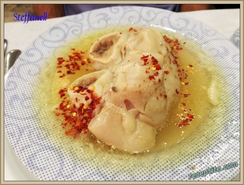 Снимки към Чорба от свински крачета (пача)