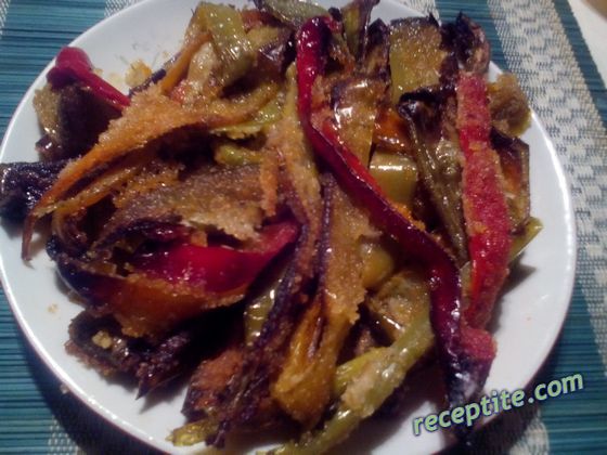 Снимки към Печени чушки с галета