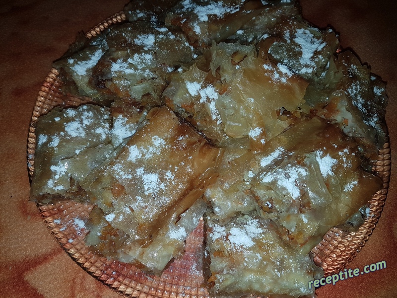 Снимки към Родопски щрудел на *пури*
