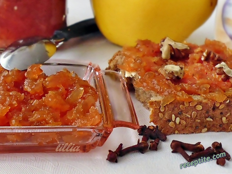 Снимки към Конфитюр от настъргани дюли