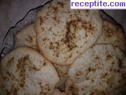 снимка 4 към рецепта Хлебчета с шарена сол