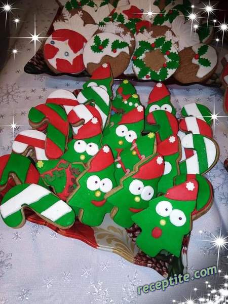 Снимки към Весели цветни медени сладки