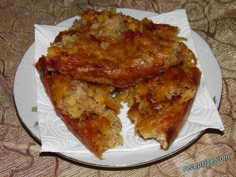 Снимки към Баница с кайма и картофи