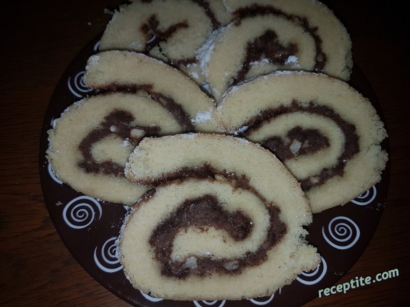 Снимки към Рулцето на баба