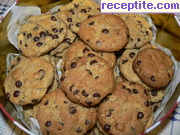 Бисквити с фъстъчено масло и парченца шоколад