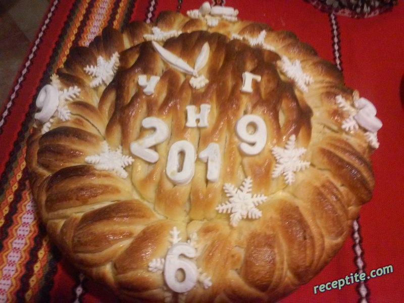 Снимки към Коледно-Новогодишни украси и трапези