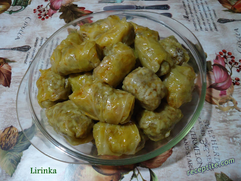 Снимки към Сарми с кисело зеле