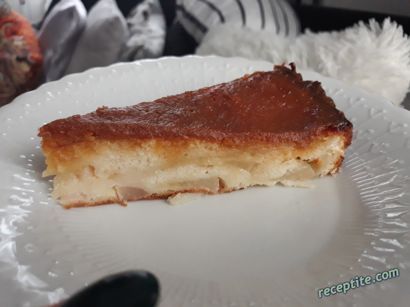 Снимки към Френски сладкиш с круши и карамелен сос