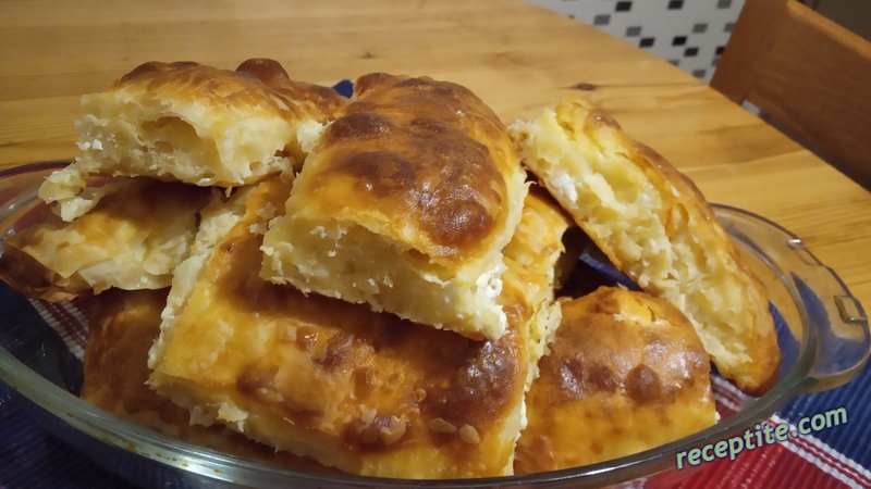 Снимки към Хрупкава баница с царевично брашно