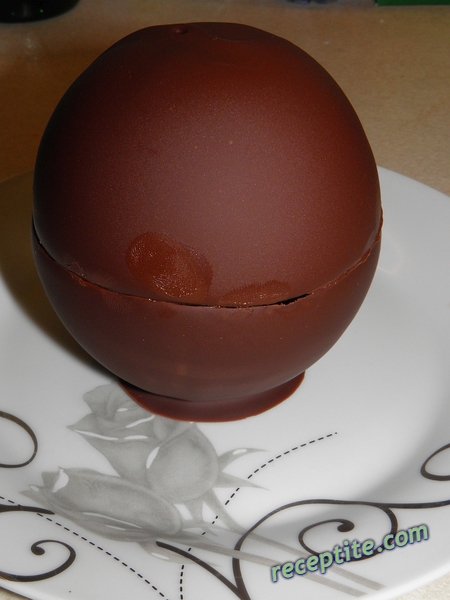 Снимки към Шоколадови бомби с кадифено сърце и шоколадов сос